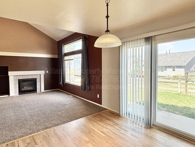 Photo - 212 Oxbow Dr