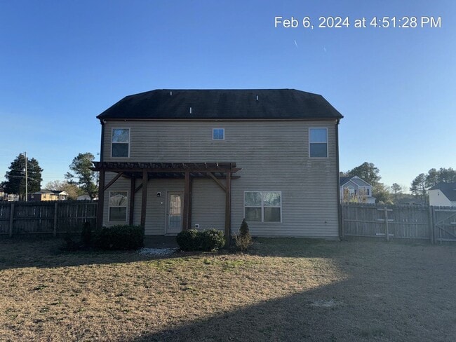 Photo - 118 Blackhawk Lane