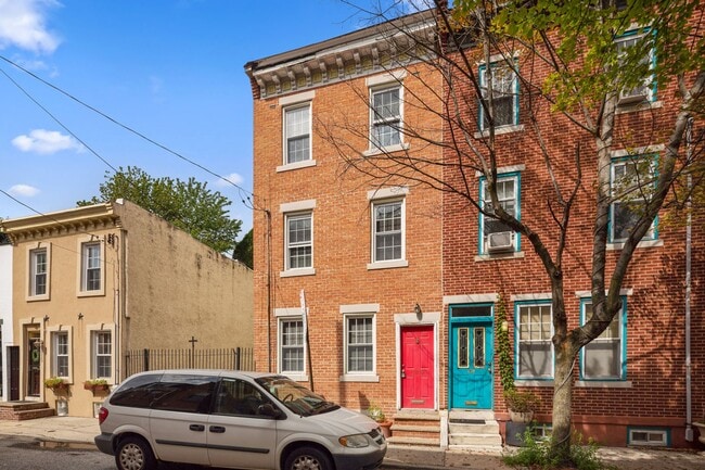 Photo - Three Bedroom Graduate Hospital Home with Roof Deck!