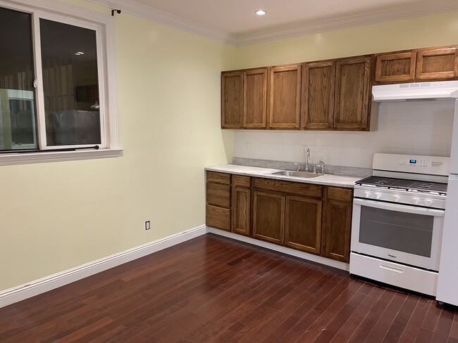 Brand new kitchen appliances - 4207 Folsom St Apartments Unit 4207 Folsom St