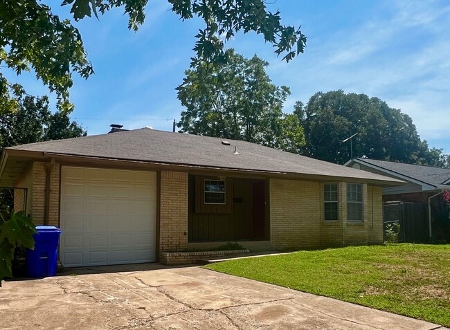 Building Photo - Very nice 3 bed 2 bath home - 1 mile from OU.