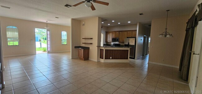 Photo - 2024 SW Driftwood St