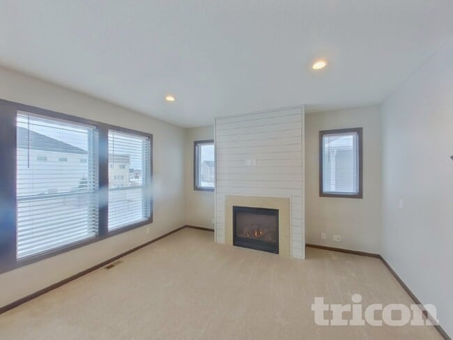 Photo - 16043 Estate Ln