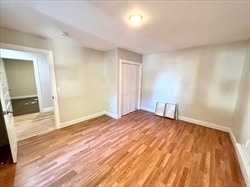 Photo - 6 La Grange Pl