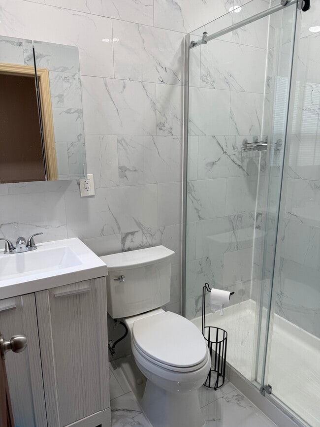 Photo - 9046 180th St Unidad 2