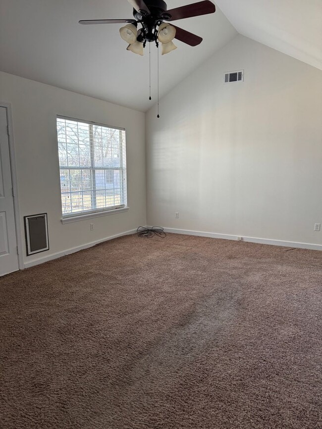 Photo - Charming 3 bedroom,  2 Bathroom