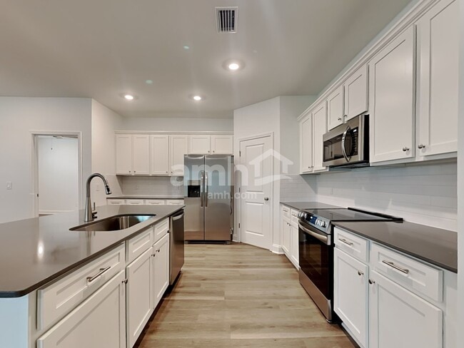 Photo - 567 Plumeria Ln