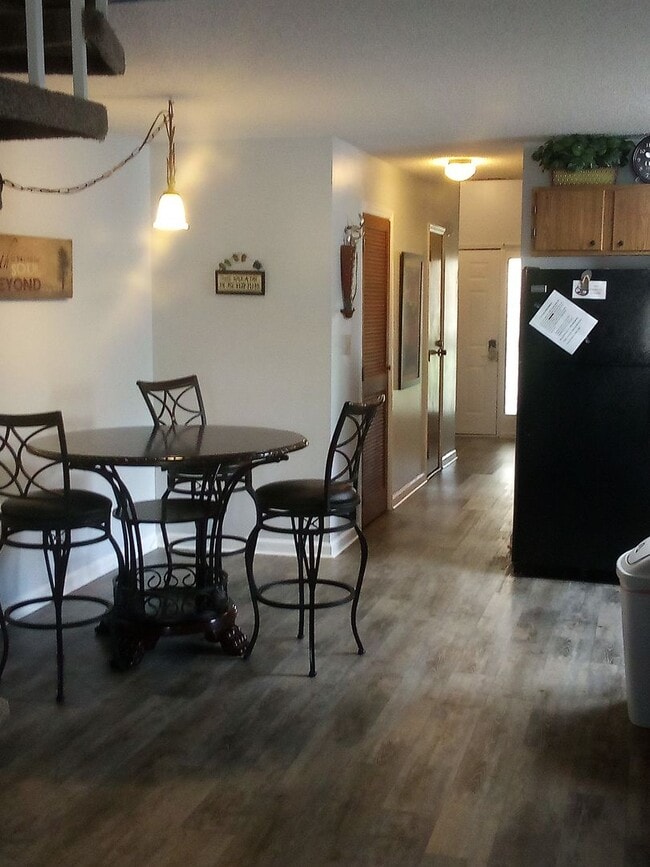 Photo - Golf Colony VII Unit 20 J