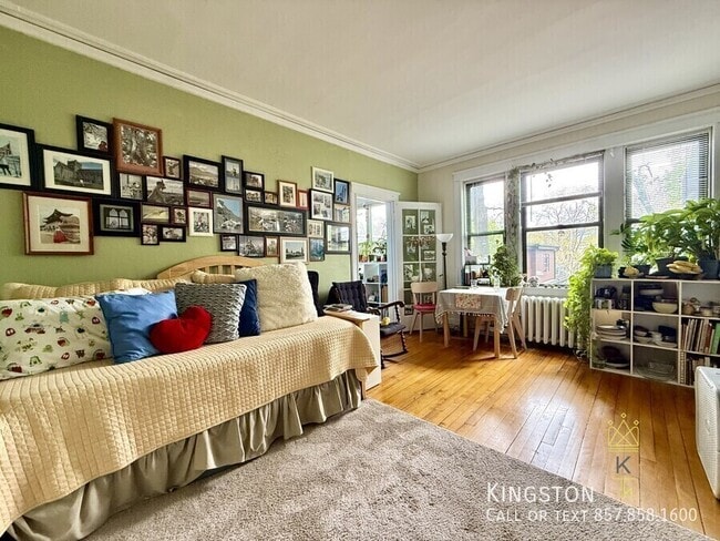 Building Photo - 125 Babcock St Unit 25A