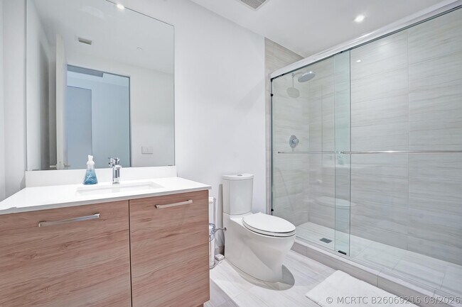 Photo - 5000 Island Estates Dr Unit 805