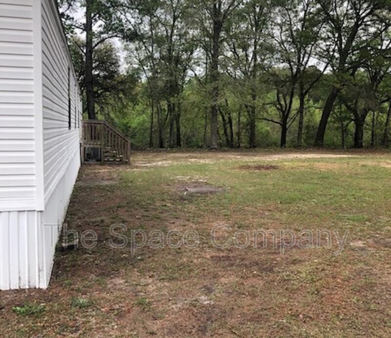 Photo - 5073 Storage Rd