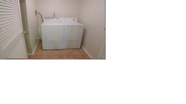 Building Photo - 186 Vista Dr Unit Hanover hills