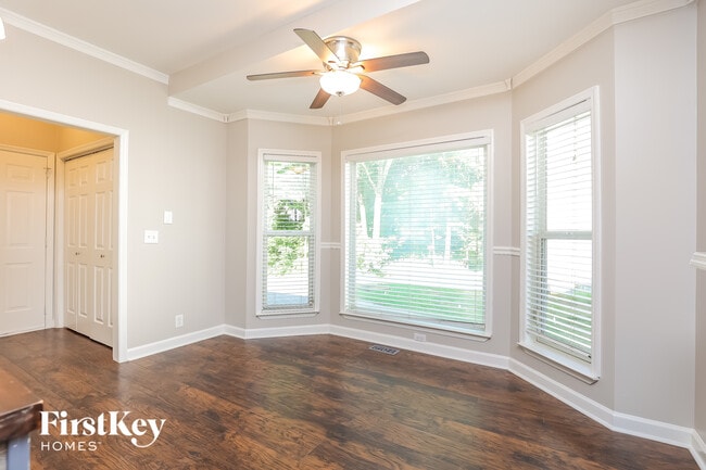 Photo - 221 Shoemaker Ct