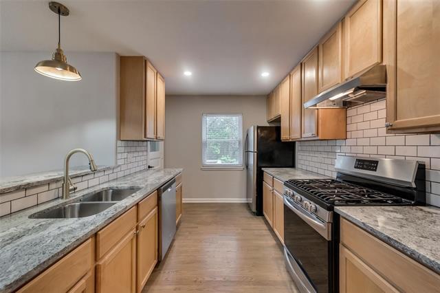 Photo - 2711 Avon St