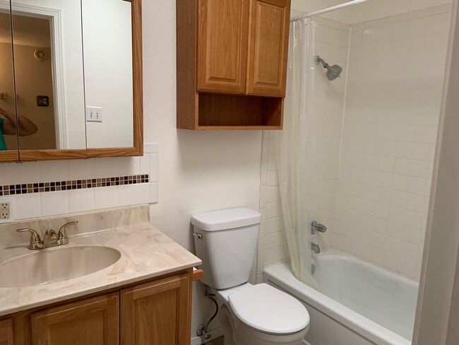 Photo - 12809 Mountain View Ave NE