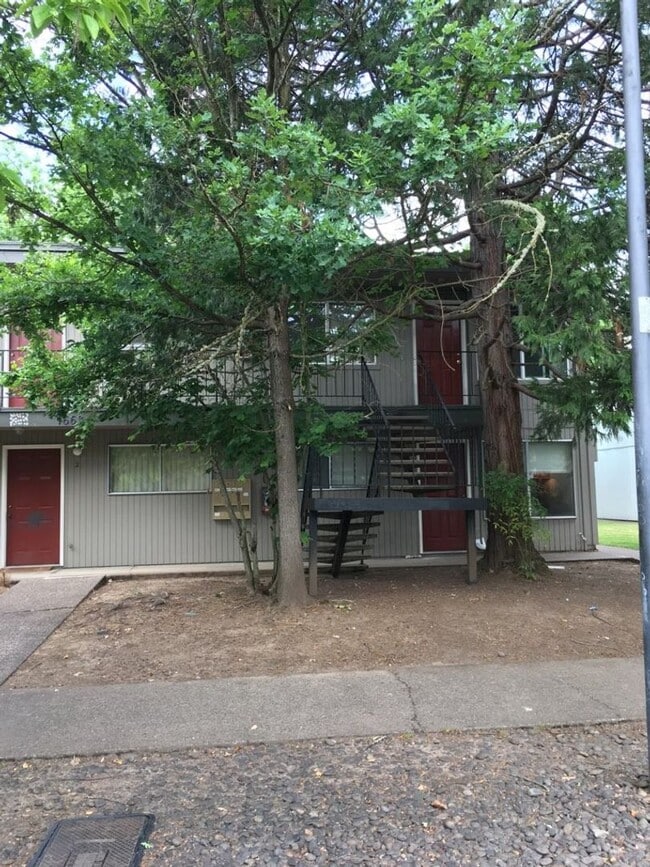 Photo - (CAM 9)  Very Nice Large 1 bed Apt - Close... Unit 09