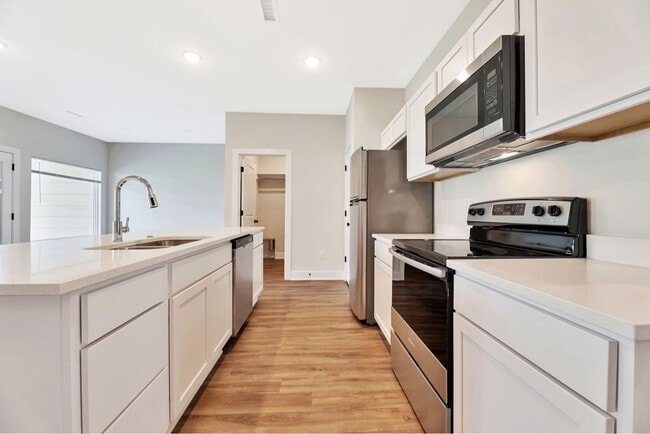 Photo - 1121 N Joye St