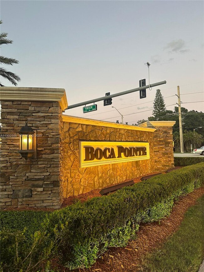 Building Photo - 7472 La Paz Blvd Unit 301