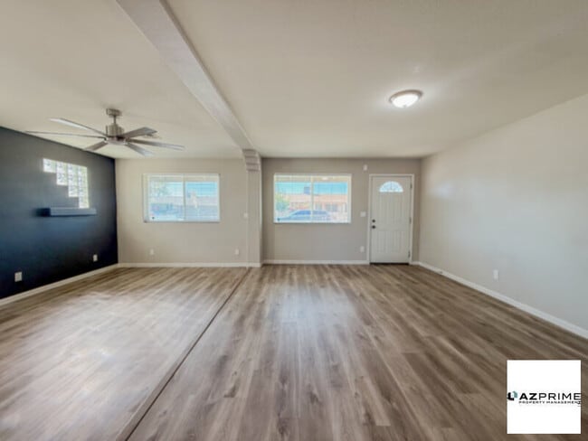 Photo - Exceptional 3/2 El Mirage Home - Spacious,...