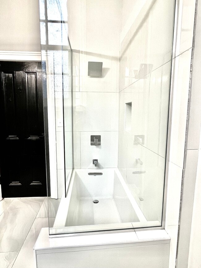 The Lauren Luxury Apartments