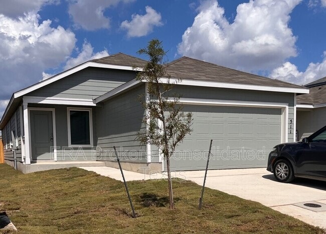 Building Photo - 511 Sarah Wy