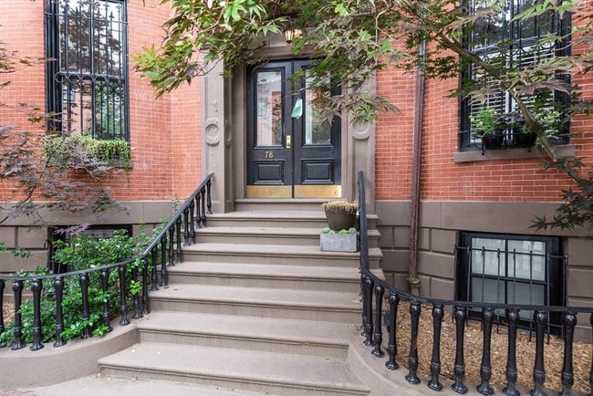 Photo - 78 W Concord St Unit 2