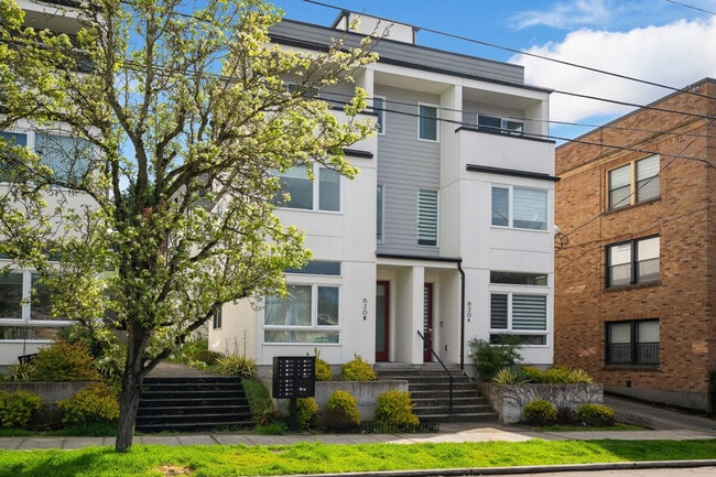 Photo - 620D 10th Ave E Unidad ID1094308P