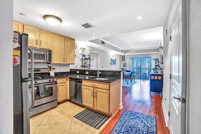 Photo - 4315 Park Ave Unit 3H