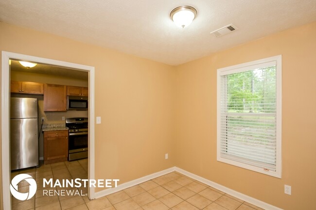 Photo - 7685 Mountain Creek Way