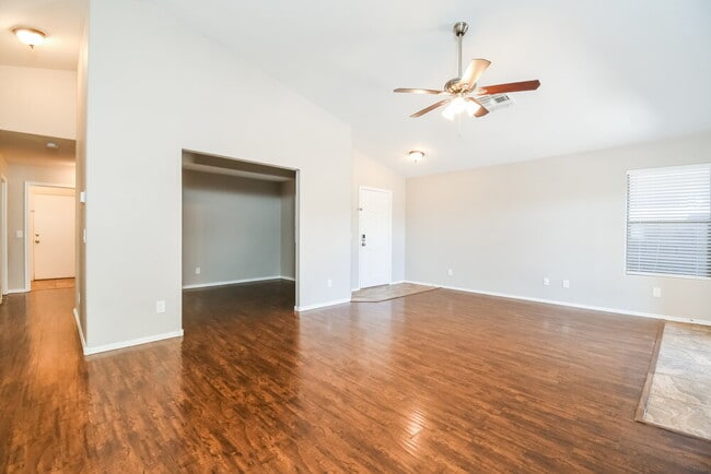 Photo - 3731 S Conestoga Rd