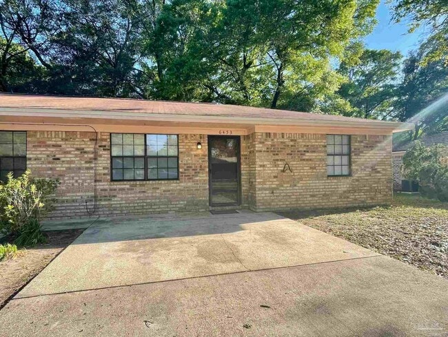 Building Photo - 6453 Maddox Rd Rental