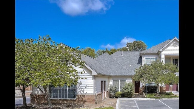 Building Photo - 12230 Abbey Glen Ln