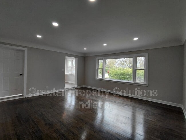 Photo - 9605 Kennedy Ave