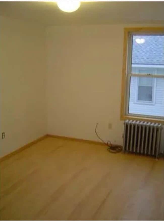 Building Photo - 52 Woodbridge Ave Unit 1