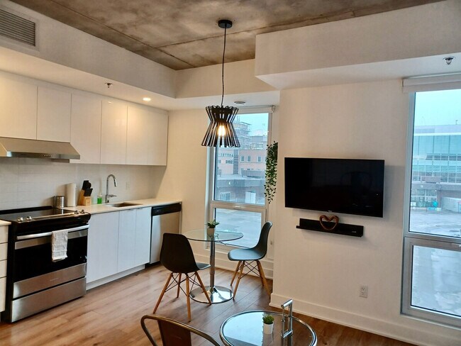 Photo - 1659 Rue Saint-Christophe Unit ID1318616P