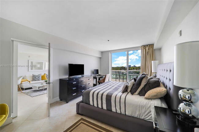 Photo - 6362 Collins Ave