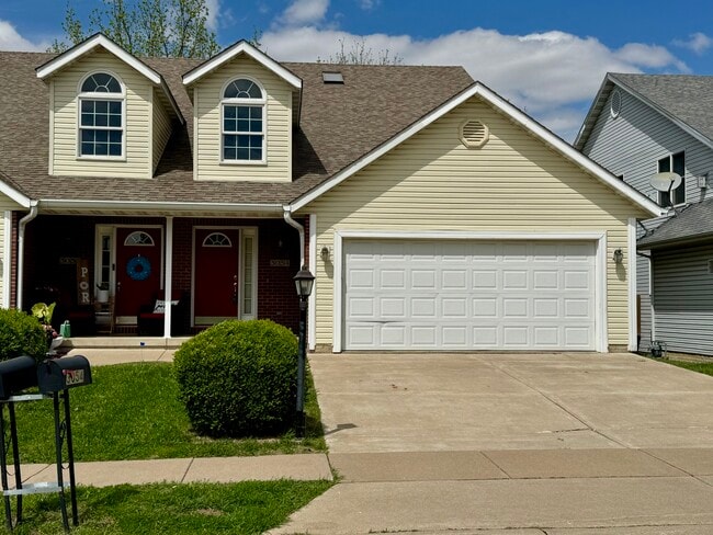 Building Photo - 3054 Cherrywood Dr Unit 3054