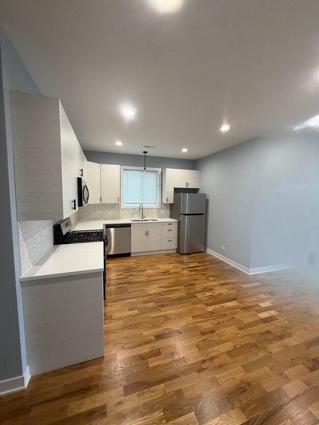 Photo - 3029 W Washington Blvd Unit 2