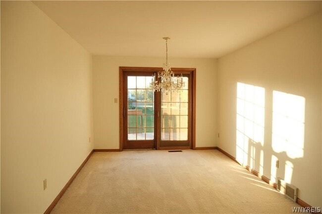 Photo - 20 Southwick Dr