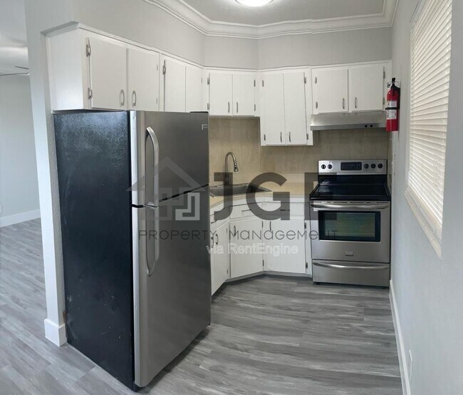 3128 SW 12th Pl Unit 3