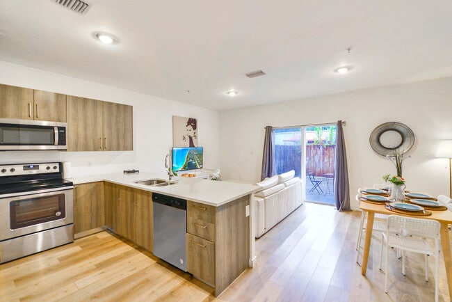 Photo - 171 NW 158th St Unidad FL1-ID1022262P