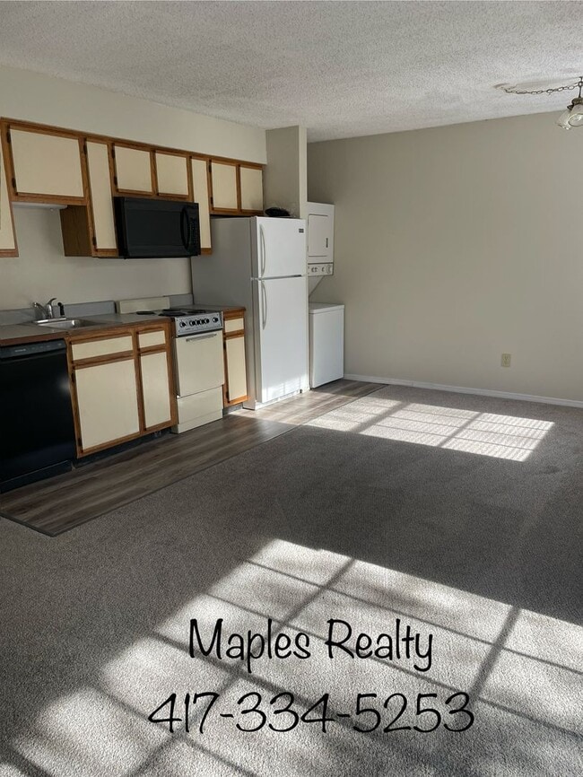 Photo - One Bedroom Ground Level Walk In Condo - N...