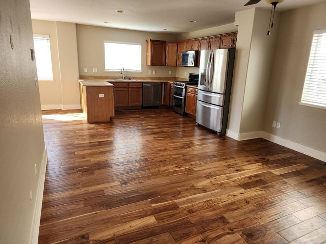 Photo - 2213 Shady Aspen Dr