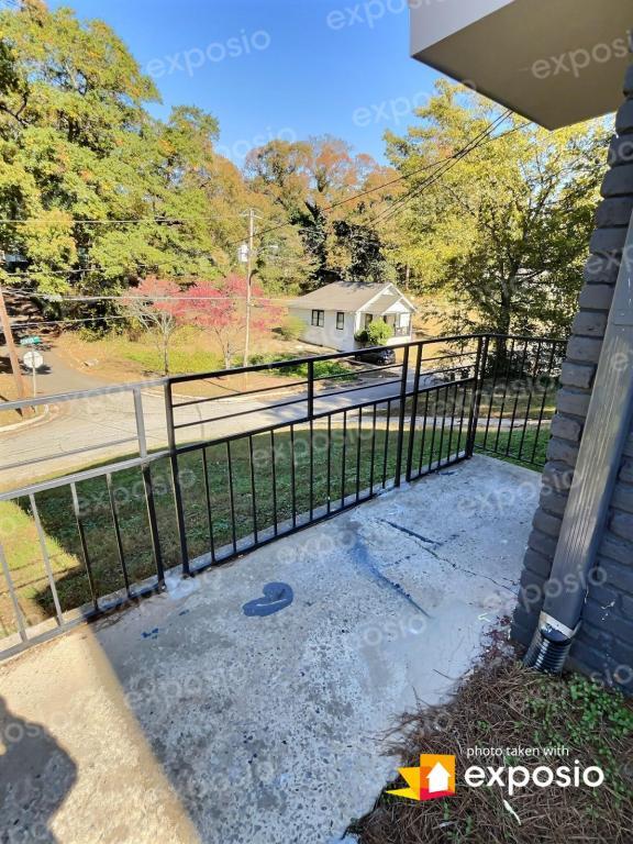 Photo - 1884 Center Ave