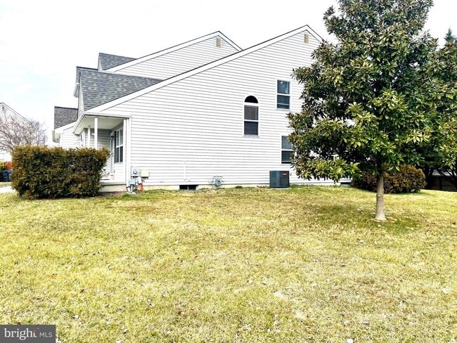 673 Warren Dr