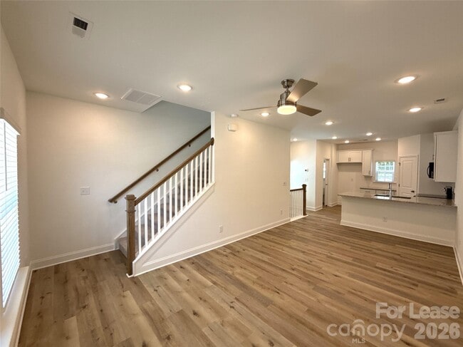 Photo - 3220 Butler Hl Dr