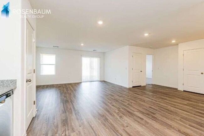 Photo - 8888 W Swansea Dr