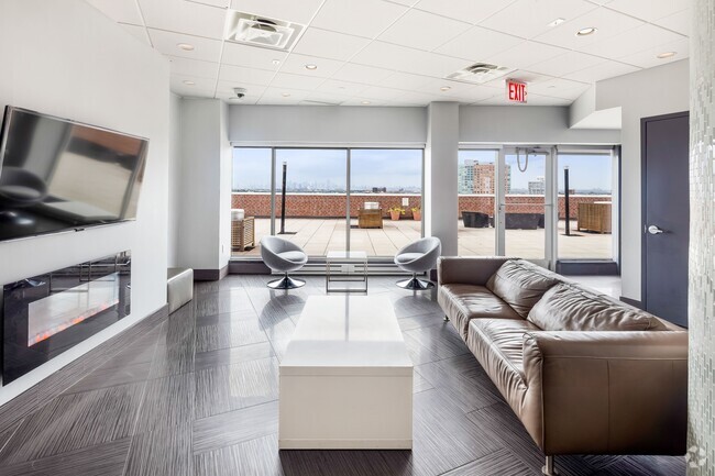 Building Photo - 97-45 Queens Blvd Rental