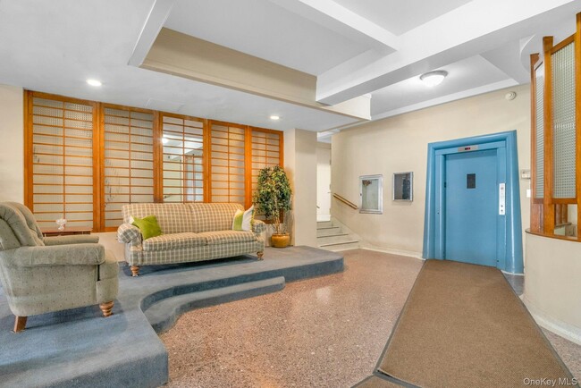 Photo - 10 Lake St Unit 1B