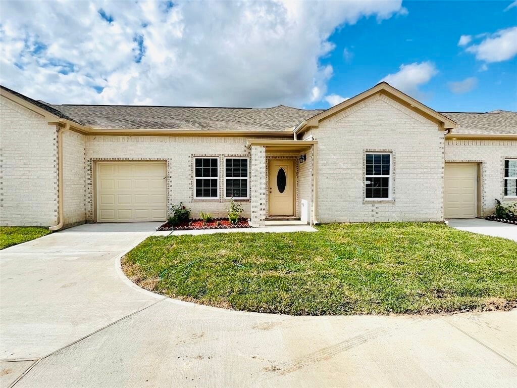 Photo - 9508 Quaker Ct